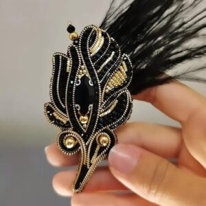 Handgemaakte Damesbroche met Kralen – Soraya-model