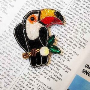 Handgemaakte Damesbroche met Kralen – Toekan-ontwerp