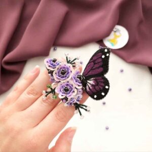 Handgemaakte Damesbroche met Kralen – Violet-ontwerp
