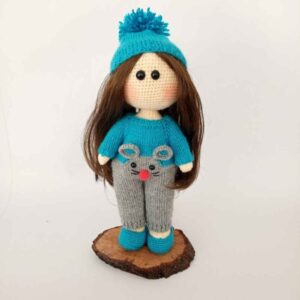 Amigurumi handgemaakte gehaakte pop blauw meisje