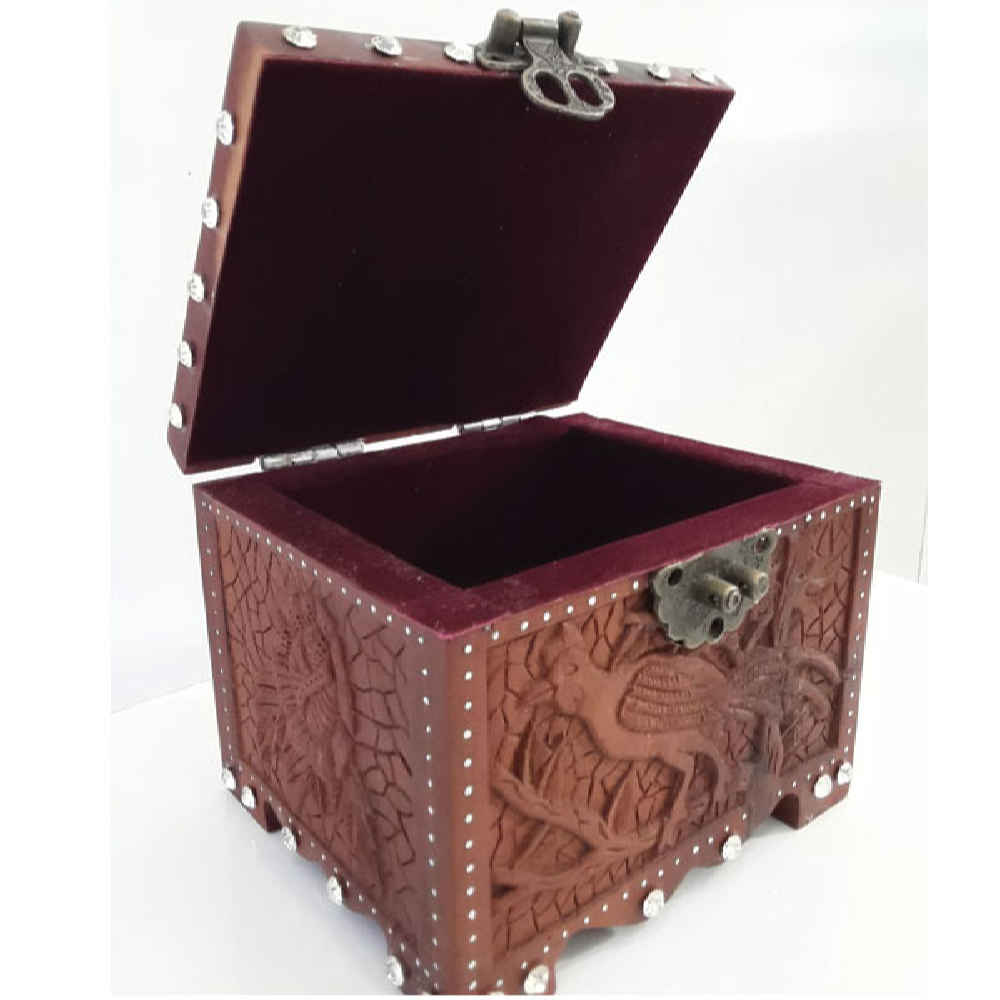 Handgesneden Houten Sieradendoos met Bloemen- en Vogeldesign