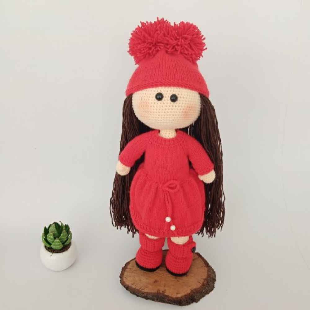 Amigurumi handgemaakte gehaakte pop rood meisje