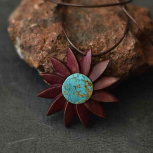 Gesneden Houten Hanger met Turquoise Edelsteen Handgemaakt Artistiek Taban