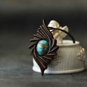 Gesneden Houten Hanger met Turquoise Edelsteen Handgemaakt Artistiek Exir
