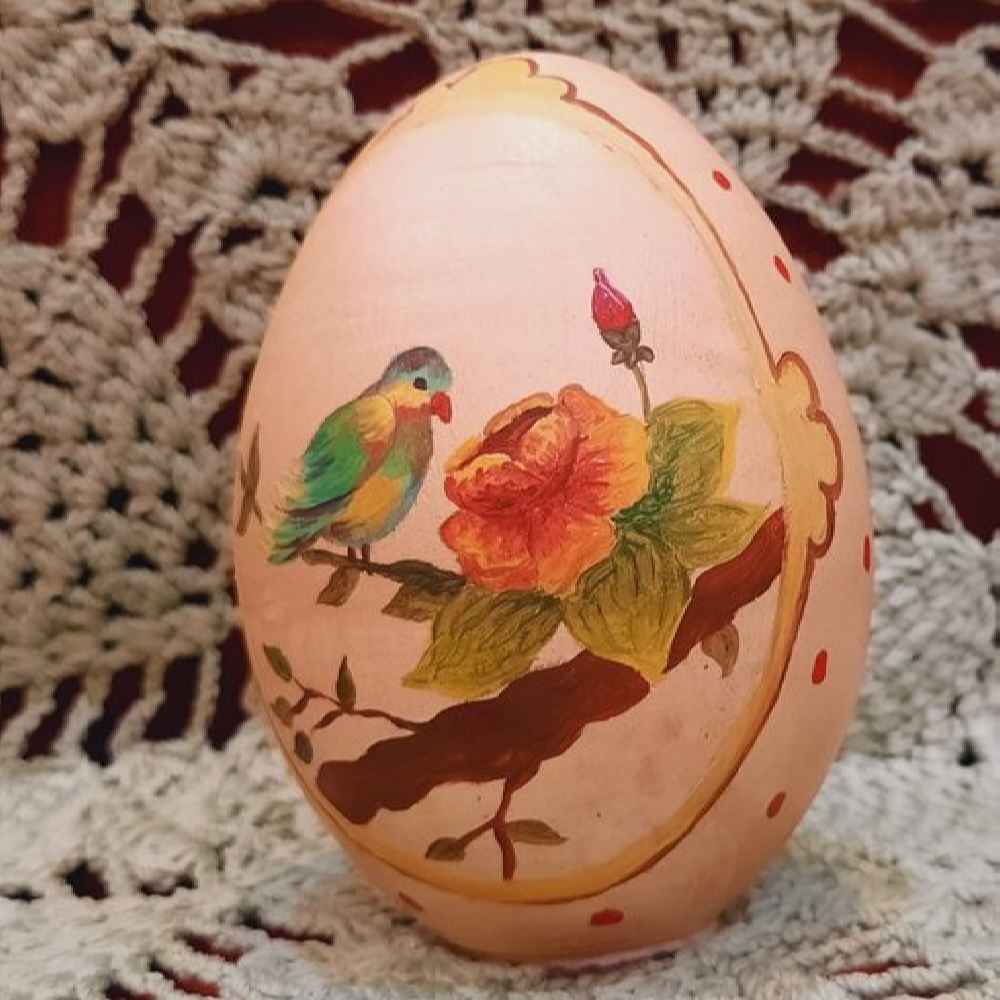 Crèmekleurige Aardewerken Nowruz Eieren – Model Roya