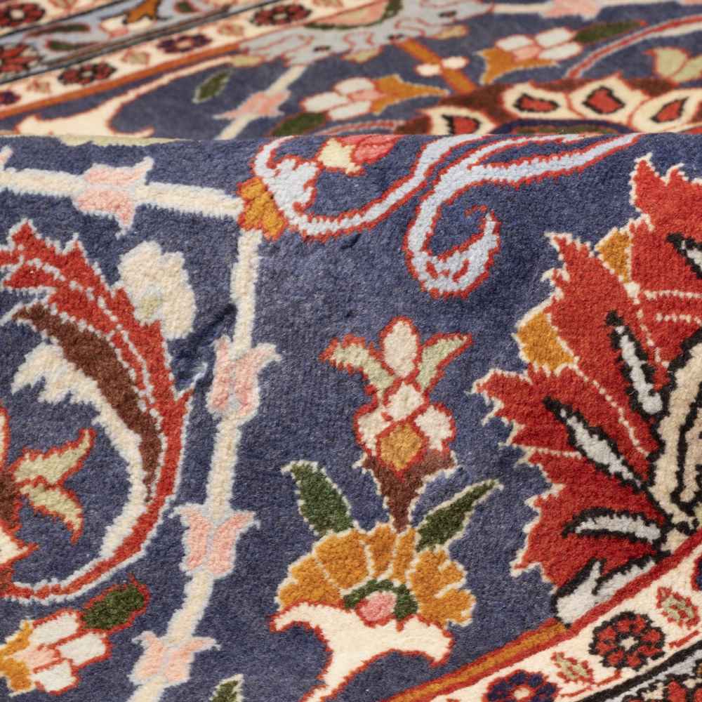 Vintage Perzisch Varamin Navazesh Tapijt (Tribaal Bloemenpatroon) – Blauwe Wol