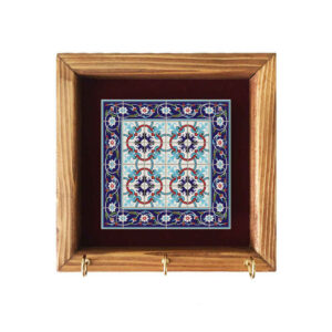 Keramische Sleutelhanger voor aan de Muur – met Houten Frame & Model Hasti