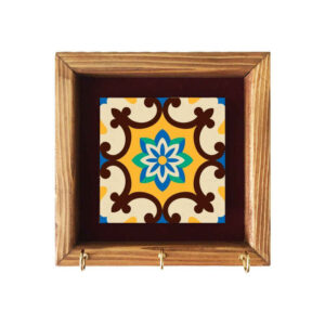 Keramische Sleutelhanger voor aan de Muur – met Houten Frame Model Sima