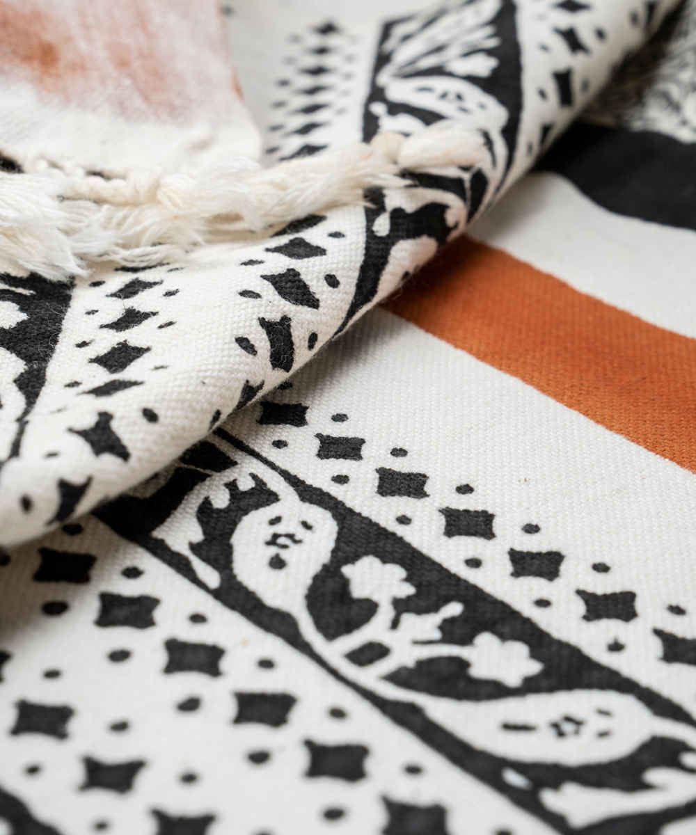 Linnen Tafelkleed Blokprint – Model Kaaj