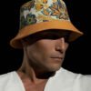 Artistieke Bucket Hat – Model Golshaah