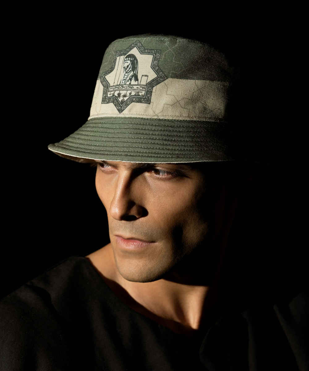 Artistieke Bucket Hat – Model Moaven