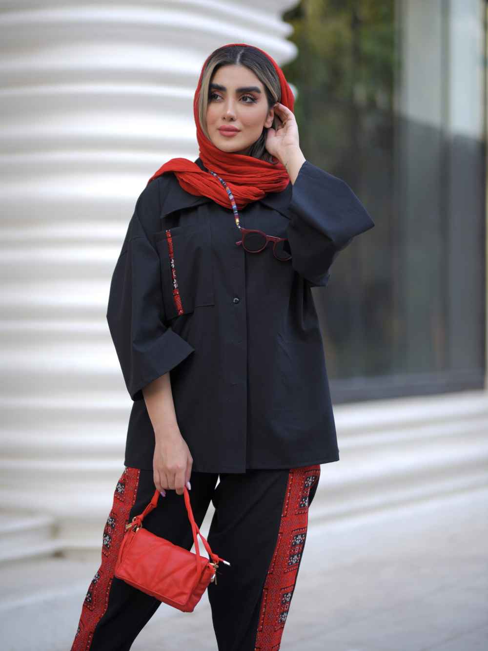 Perzisch Geborduurd Manto & Broek Set Model Delbar