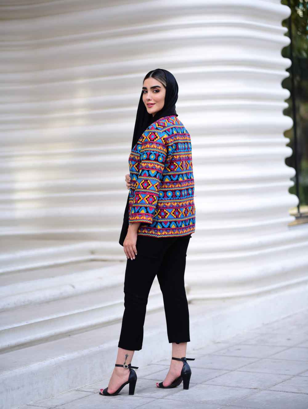 Perzisch Geborduurd Manto & Broek Set Model Taraneh