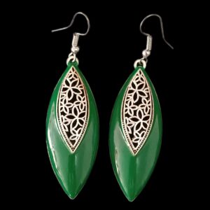 Hangende Metalen Oorbellen met Traditionele Stijl Naz