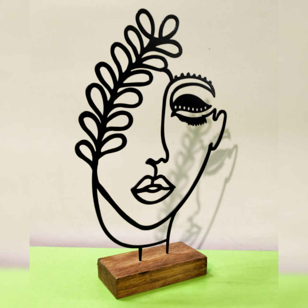 Metalen Minimalistisch Beeldhouwwerk Sculptuur Vrouw