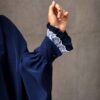 Traditionele Vlinder Abaya voor Dames – Zachte Donkerblauwe Kreukstof