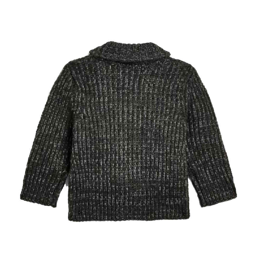 Gebreide Babypullover – Model Sasha Zwart