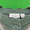 Gebreide Babypullover – Model Karina Blauw
