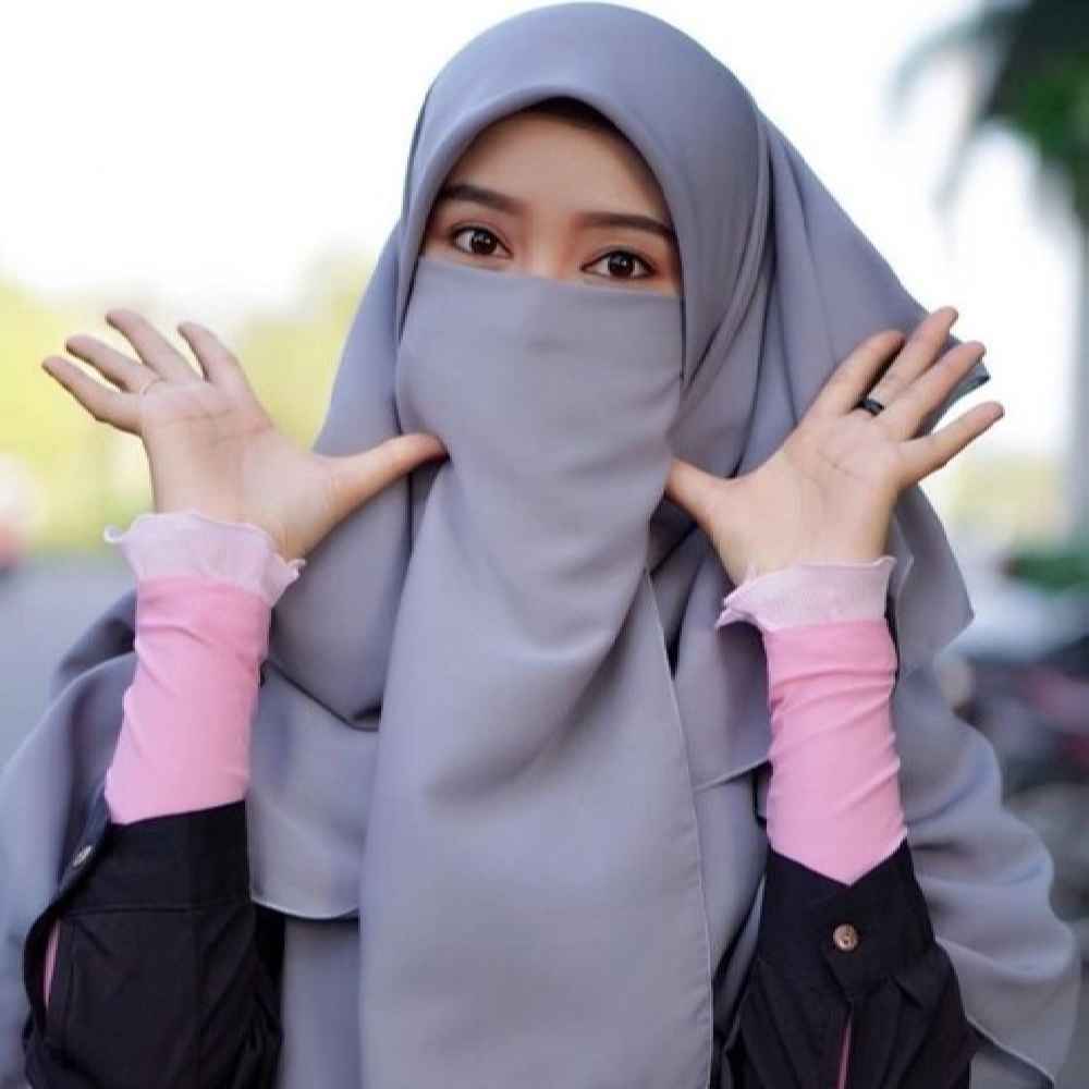 Grijze Islamitische Crepe Vierkante Sjaal & Niqab Set voor Vrouwen