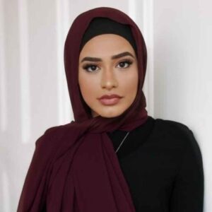 Bordeauxrode Chiffon Shayla Hijab voor Moslimvrouwen
