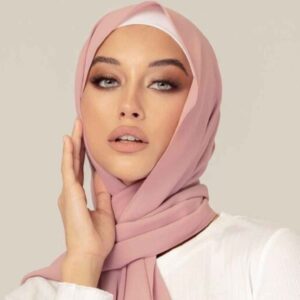 Roze Chiffon Shayla Hijab – Minimalistische Hoofddoek