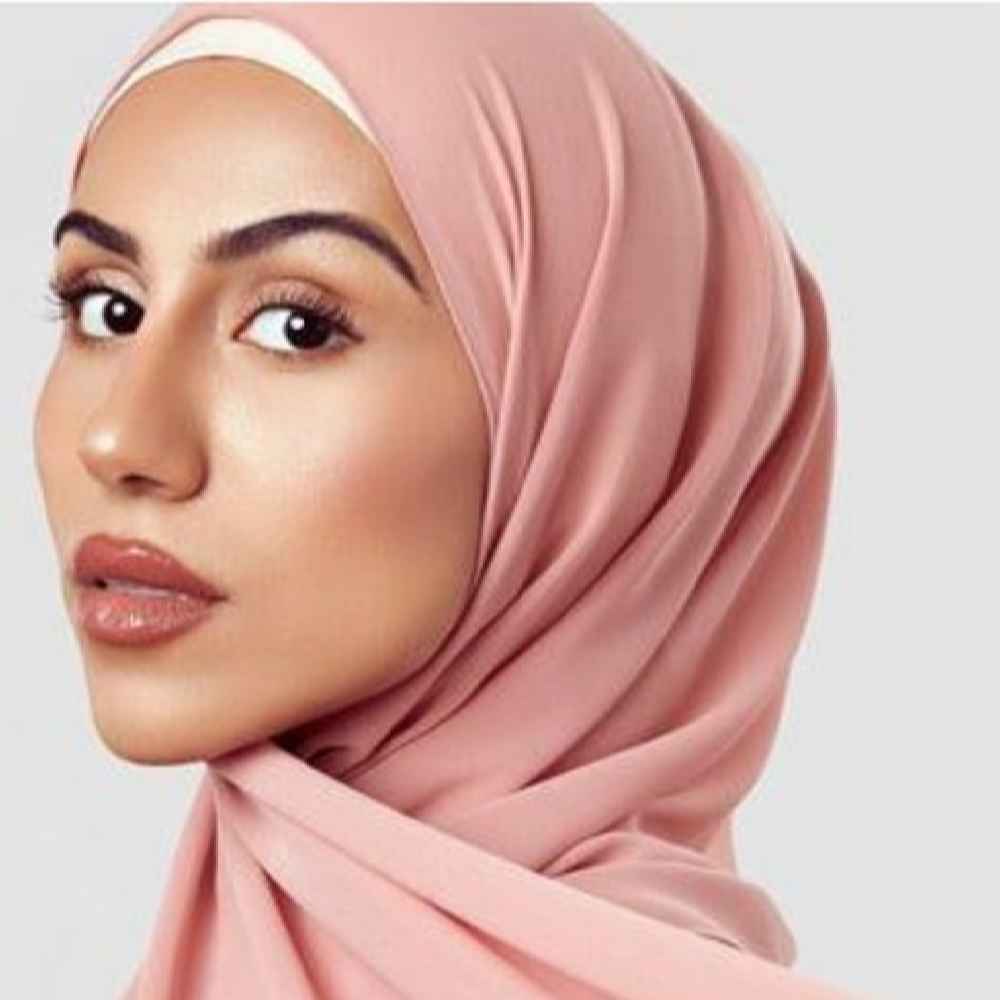 Roze Chiffon Shayla Hijab – Minimalistische Hoofddoek