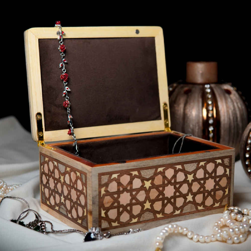 Handgemaakte Houten Sieradendoos met Marquetry Techniek