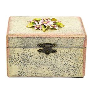 Handgemaakte Houten Sieradendoos met Decoratieve Bloemen