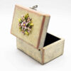 Handgemaakte Houten Sieradendoos met Decoratieve Bloemen