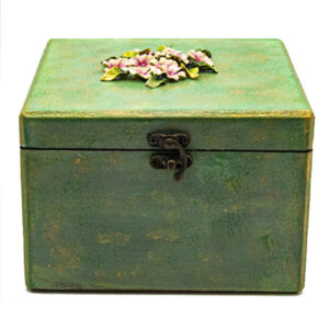 Handgemaakte Houten Sieradendoos met Decoratieve Roze Bloemen