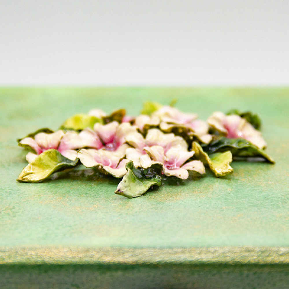 Handgemaakte Houten Sieradendoos met Decoratieve Roze Bloemen