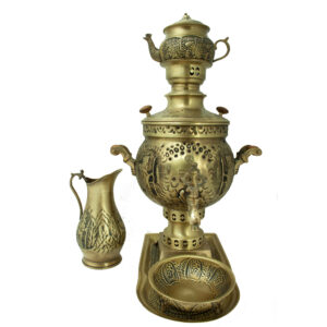 Perzische Koperen Samovar Decoratief Houtskool Theemaker met Achaemenid Design 5-Liter