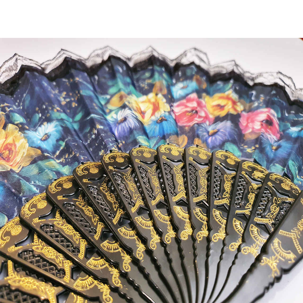 Compacte Opvouwbare Handwaaier – Zwart Vintage Design