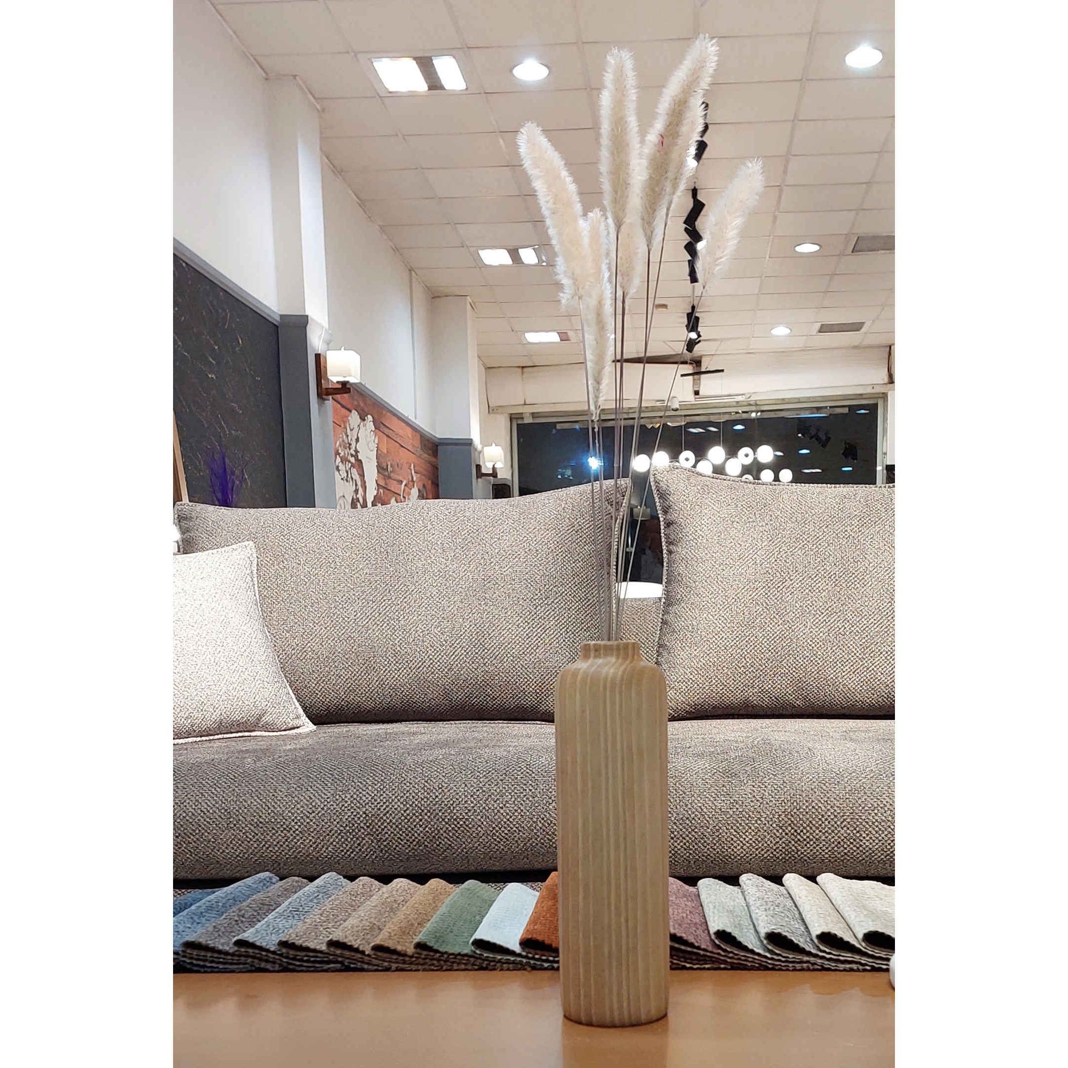 Handgemaakte decohouten vazen van massief natuurlijk hout met een minimalistisch Asal-ontwerp voor gezellige interieurs