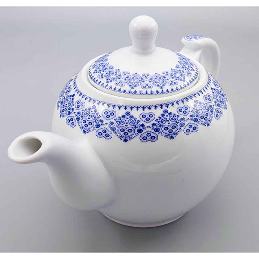 Porseleinen Serveerkan in Wit met Intricate Motief – Hima