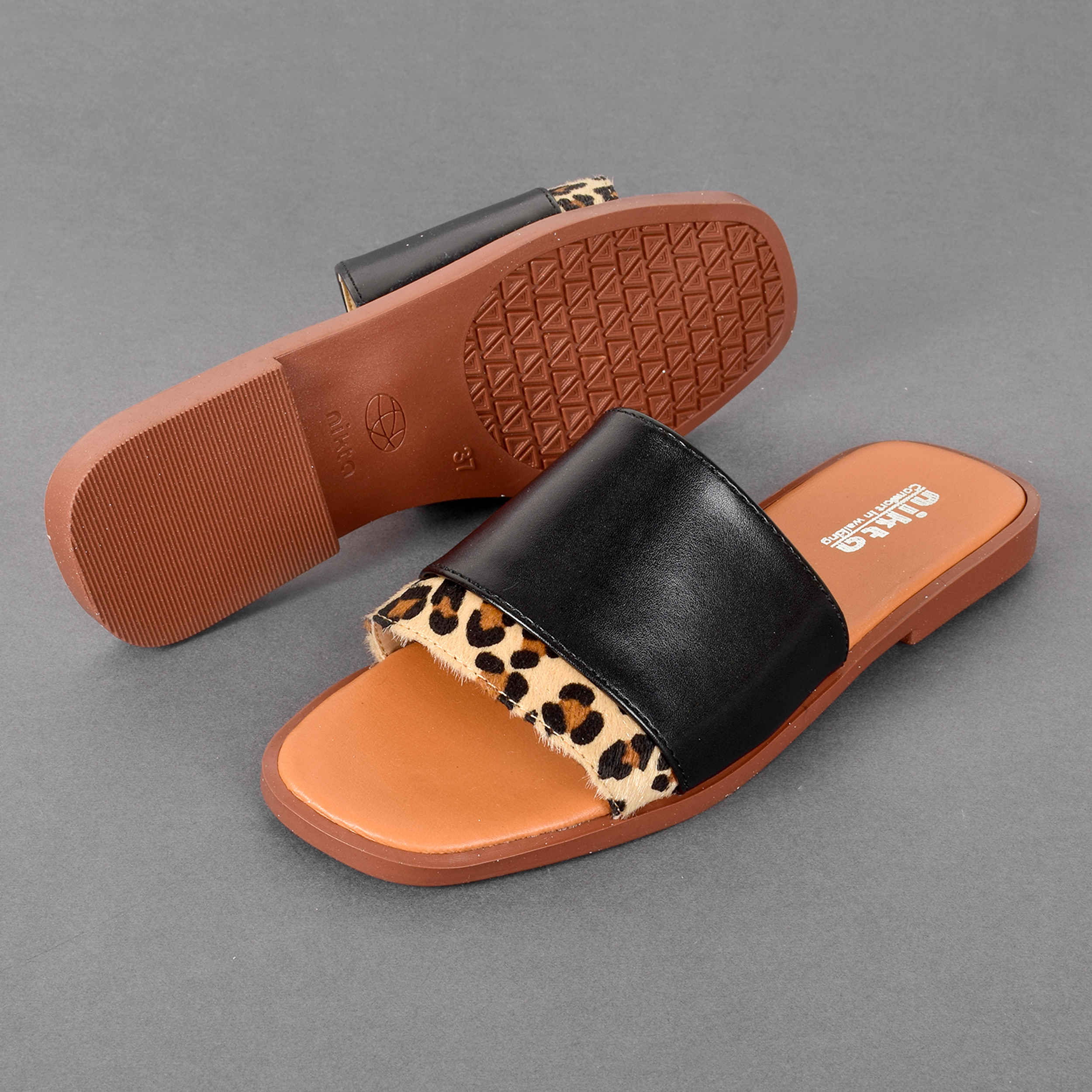 Dames Klassieke Platte Slipper met Platte Hak Model Selin