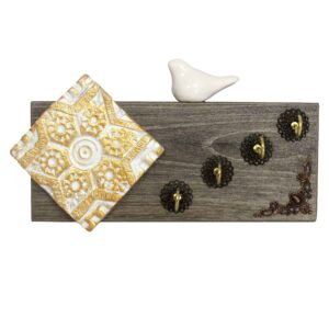 Decoratieve & Handgemaakte Wand Sleutelhouder met Traditioneel Design