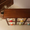 Handgemaakte Kast met 6 Keramische Laden en Houten Doos