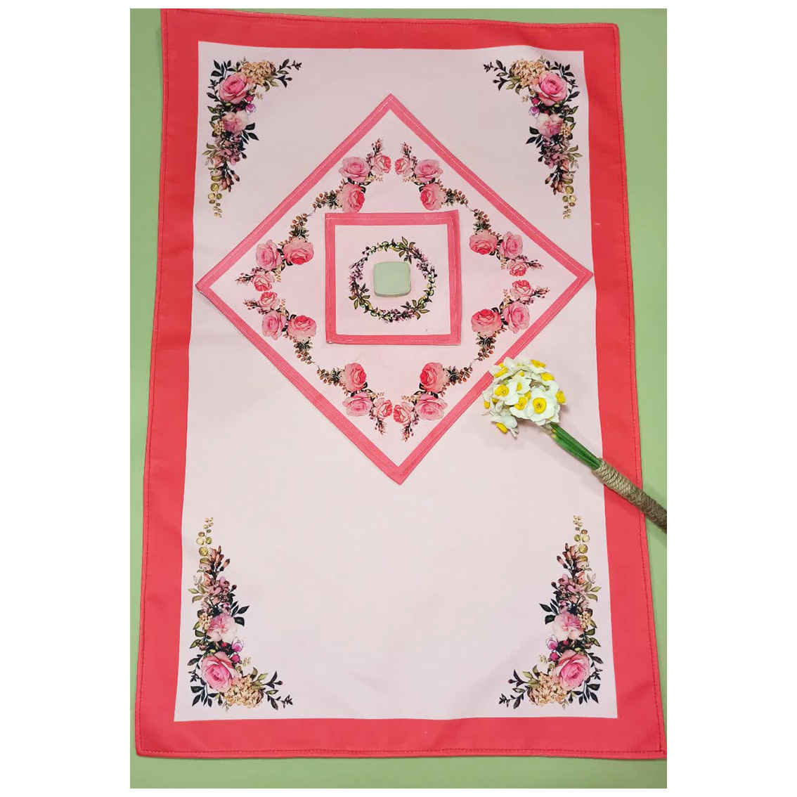 Islamitische Gebedsmat Roze Fluweel Sajadah met Vintage Bloemmotief