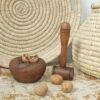 Houten Notenkraker Set – Handgemaakte Kom & Hamer
