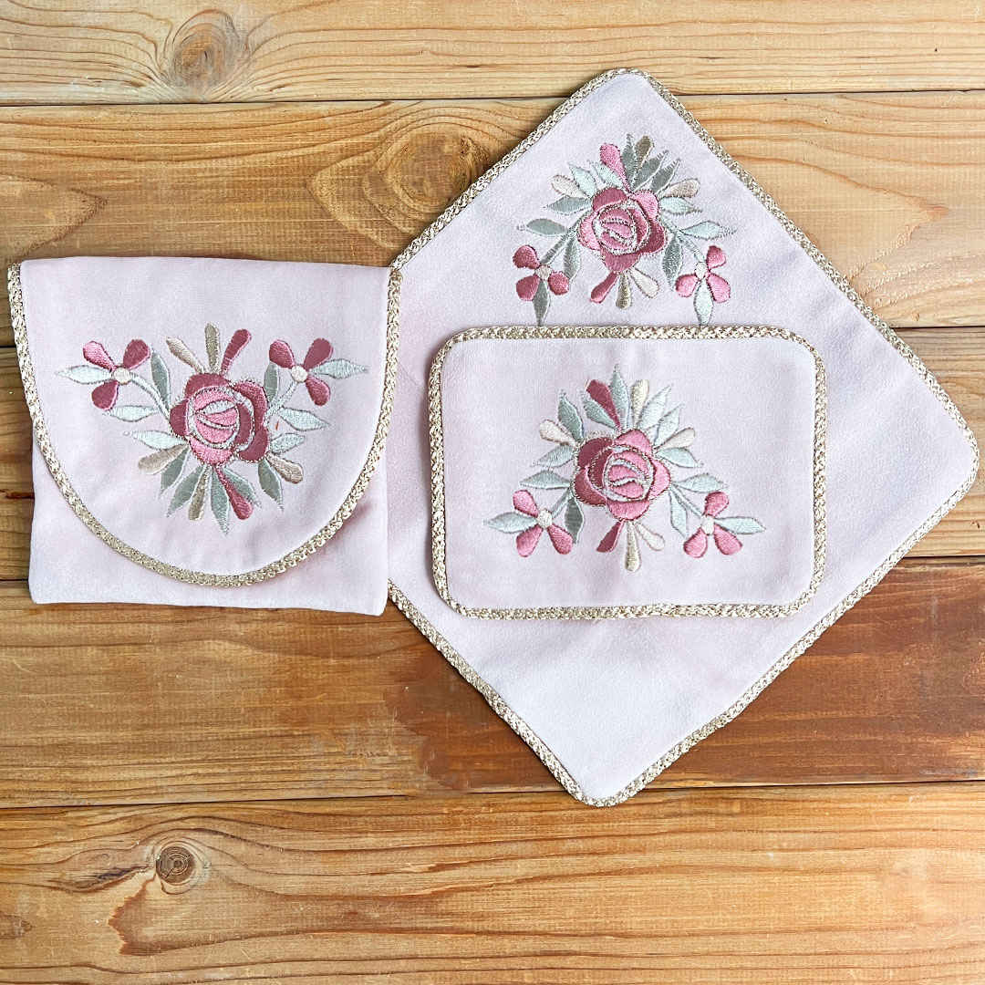 Fluwelen Reisgebedskleed – Roze Bloemen Model Flowers