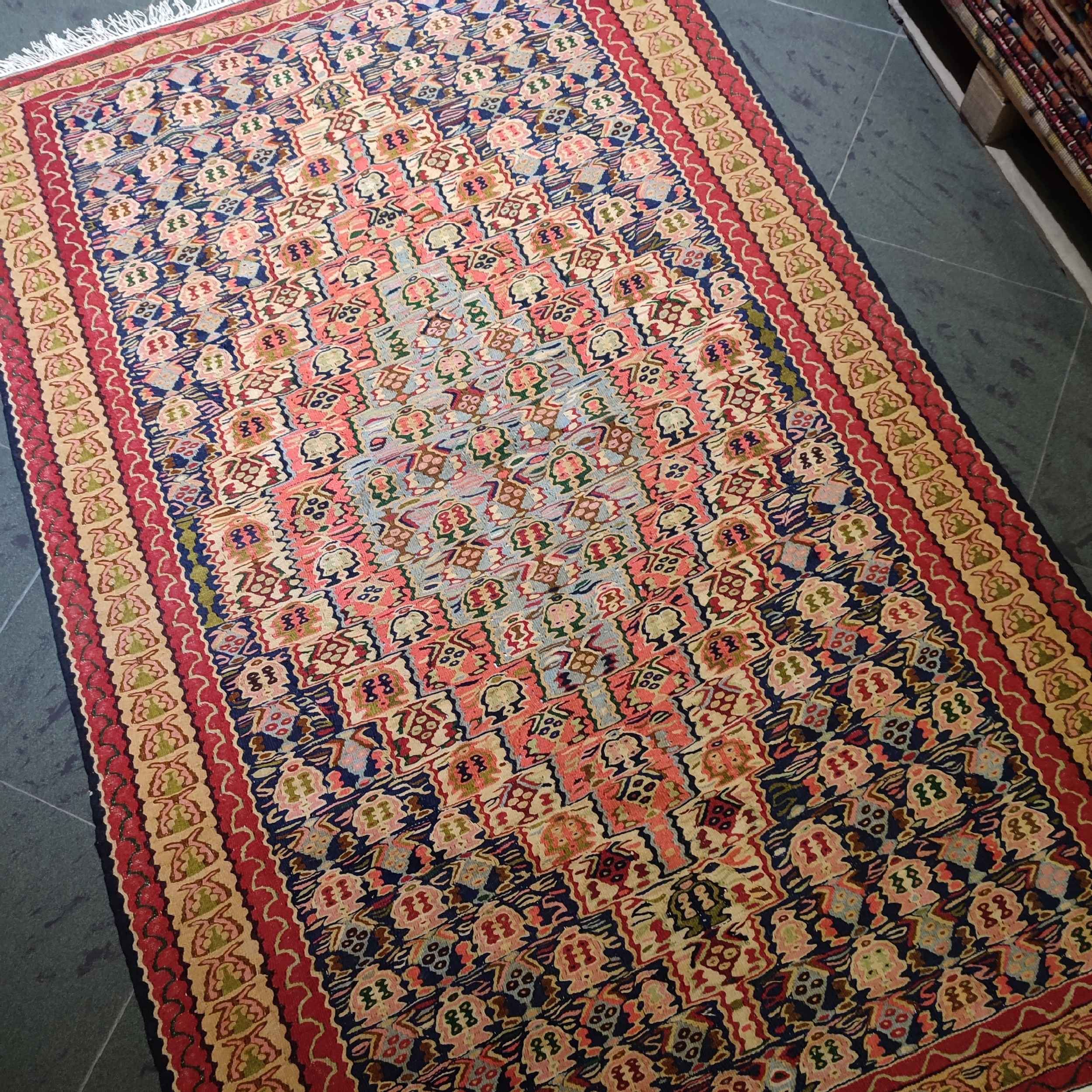 Perzisch Tabriz medaillon Kelim-tapijt, authentiek ontwerp