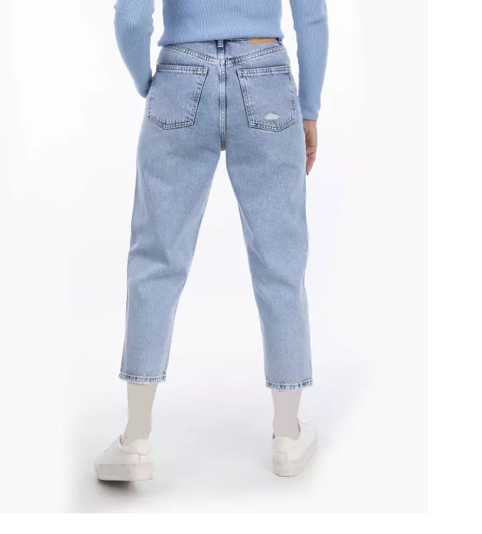 Mom Jeans Straight Leg – Lichtblauw