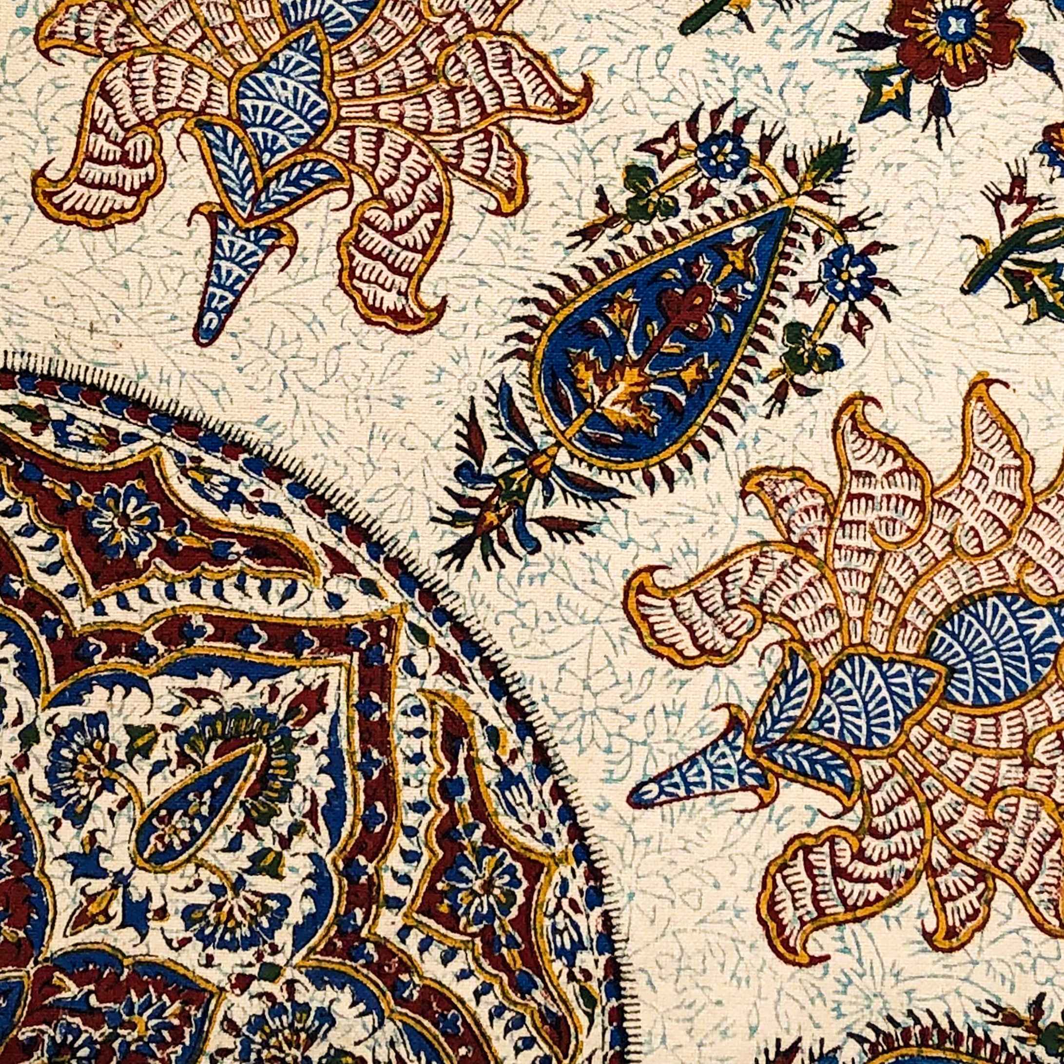 Perzisch Tafelkleed Isfahan Kalamkari — Model Taji — Handgemaakte Blokdruk Cream
