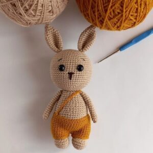 Handgemaakte Amigurumi Konijn Knuffel – Bruin 15,5 cm