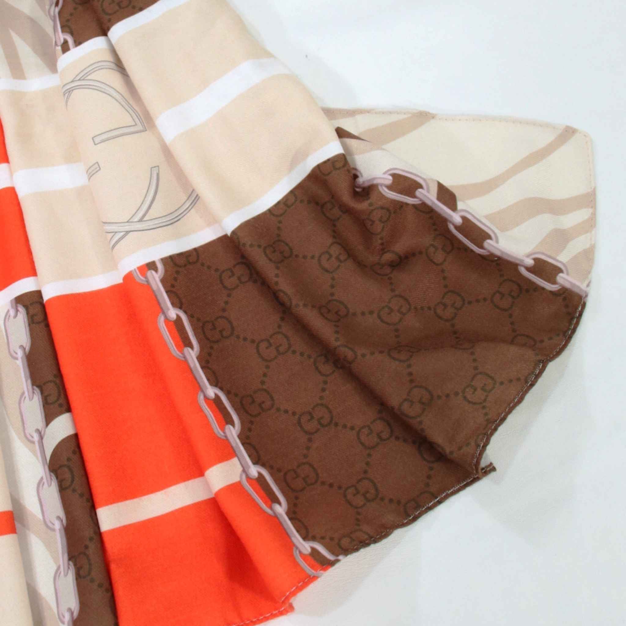 Gedrukte Sjaal voor Dames Artistiek & Lichtgewicht Gucci GG Jacquard