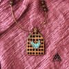 Gesneden Houten Hanger met Turquoise Edelsteen Handgemaakt Artistiek Amin Bird