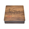Houten geschenkdoos met harten en kalligrafie
