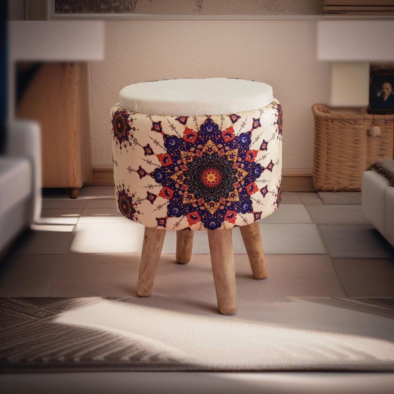 Ronde Fluwelen Voetenbank – Crème Bloemen voor de Slaapkamer