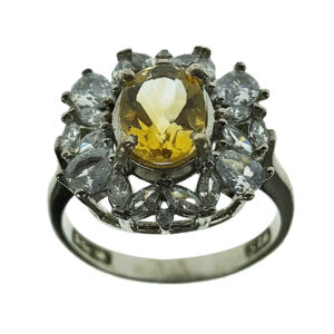 Gele Citrien Zilveren Ring – Model Akhtar
